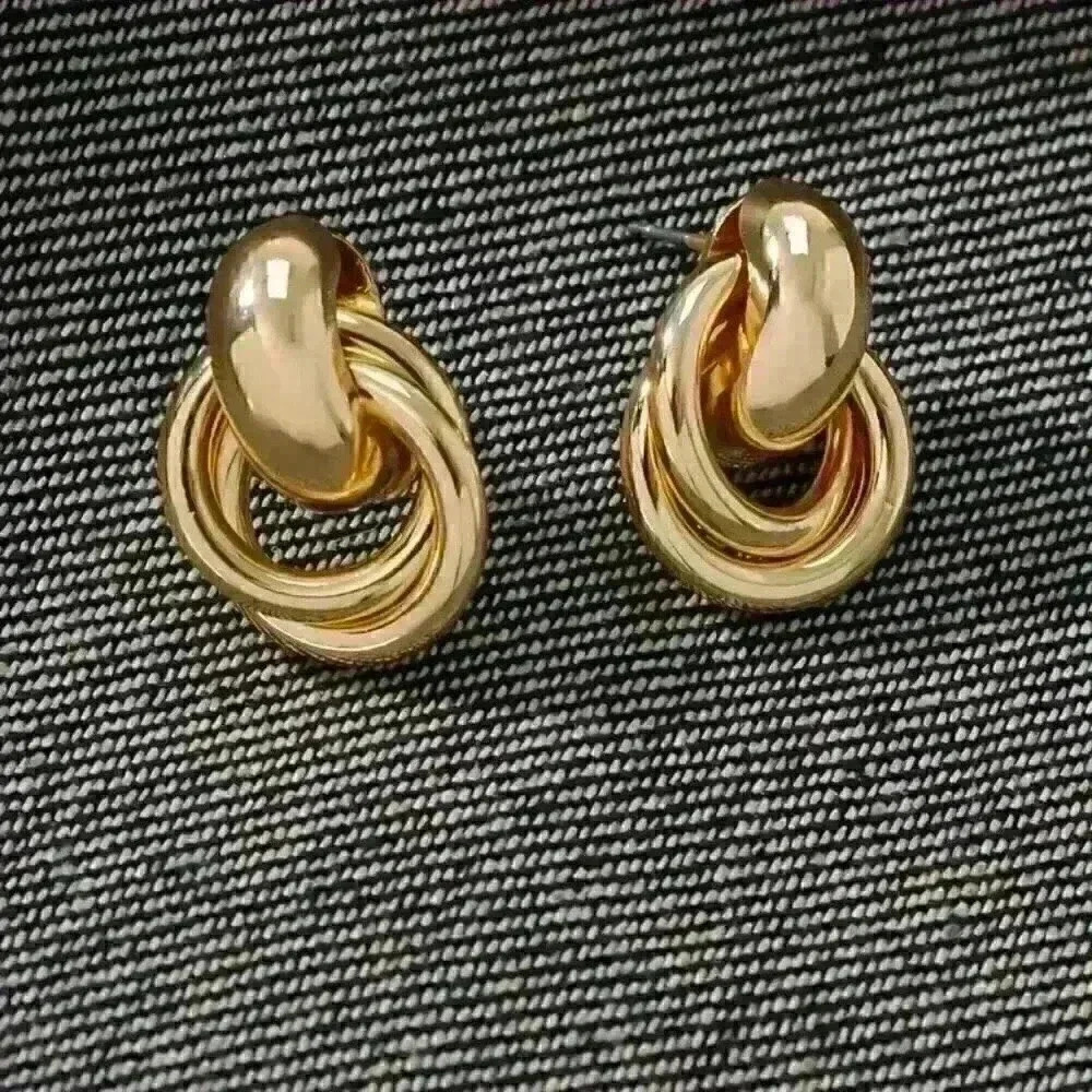Simple Geometric Circle Knot Earrings